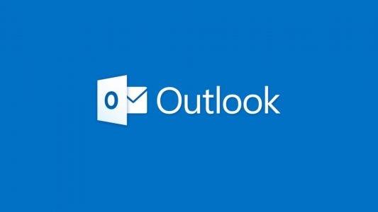 كيف تنشئ بريد إلكتروني على Gmail وOutlook؟