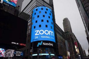 ردود الفعل على مشاكل خصوصية Zoom بدأت للتو