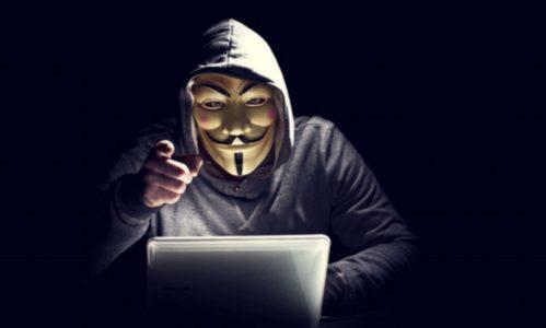 Anonymous تعود للظهور وسط الاضطرابات الأمريكية